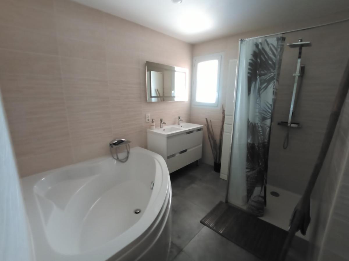 Appartements Dans Residence Avec Piscine - Mer A 500M Sainte-Marie-la-Mer Bagian luar foto