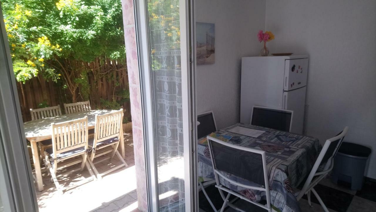 Appartements Dans Residence Avec Piscine - Mer A 500M Sainte-Marie-la-Mer Bagian luar foto